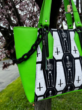 Load image into Gallery viewer, Everyday Tote- That Green Though